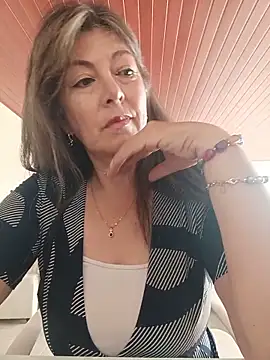 Snapshot of emma_tour chatting on 06-15-26, 07:38 emma tour online show from 06-15-26, 07:38