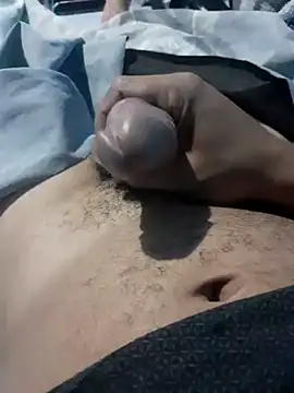 Snapshot of geroom chatting on 01-20-25, 04:32 geroom online show from 01-20-25, 04:32