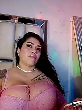 chelaqueen  online show from 12-15-25, 02:49