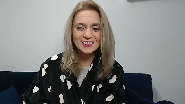 Snapshot of MysticCreature chatting on 12-20-24, 04:20 MysticCreature online show from 12-20-24, 04:20