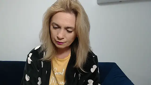 Snapshot of MysticCreature chatting on 01-02-25, 05:14 MysticCreature online show from 01-02-25, 05:14