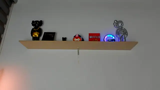 Snapshot of camilo_restrepo21 chatting on 02-09-25, 08:00 camilo restrepo21 online show from 02-09-25, 08:00