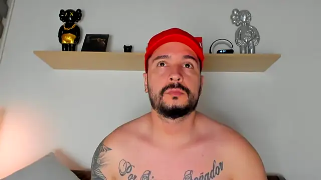 Snapshot of camilo_restrepo21 chatting on 02-11-25, 11:22 camilo restrepo21 online show from 02-11-25, 11:22