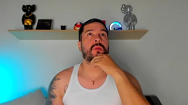 Snapshot of camilo_restrepo21 chatting on 02-18-25, 11:52 camilo restrepo21 online show from 02-18-25, 11:52