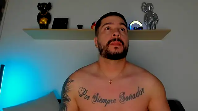 Snapshot of camilo_restrepo21 chatting on 02-28-25, 11:34 camilo restrepo21 online show from 02-28-25, 11:34