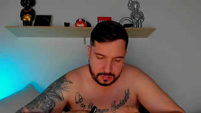 Snapshot of camilo_restrepo21 chatting on 03-09-25, 12:42 camilo restrepo21 online show from 03-09-25, 12:42