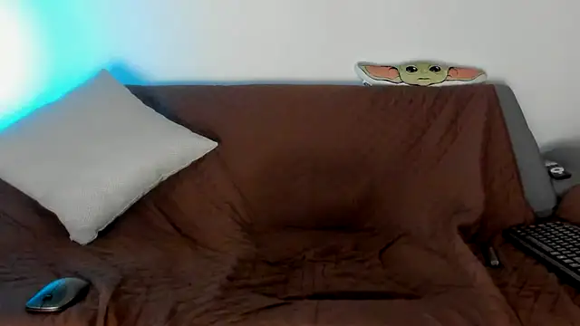 Snapshot of camilo_restrepo21 chatting on 03-23-25, 02:26 camilo restrepo21 online show from 03-23-25, 02:26