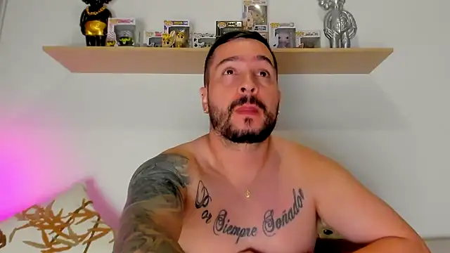 Snapshot of camilo_restrepo21 chatting on 11-06-25, 02:01 camilo restrepo21 online show from 11-06-25, 02:01