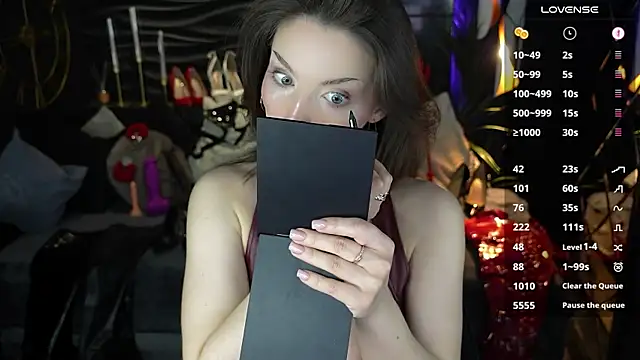 Snapshot of MistressDarsy chatting on 05-31-26, 06:21 MistressDarsy online show from 05-31-26, 06:21