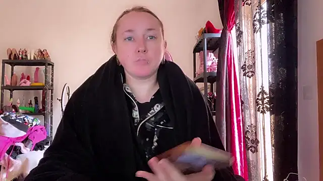 Snapshot of kisicaxx chatting on 01-11-26, 11:48 kisicaxx online show from 01-11-26, 11:48