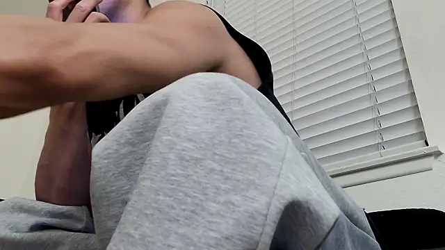 Snapshot of SebastianReiss chatting on 02-15-26, 07:51 SebastianReiss online show from 02-15-26, 07:51