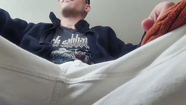 Snapshot of SebastianReiss chatting on 07-01-26, 03:41 SebastianReiss online show from 07-01-26, 03:41