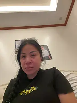 Snapshot of Tightwetholesxx chatting on 03-28-26, 04:34 Tightwetholesxx online show from 03-28-26, 04:34