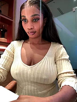   Nessa   online show from 11-30-25, 01:15