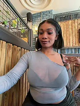   Nessa   online show from 05-01-26, 11:37