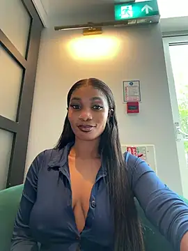 Snapshot of __Nessa__ chatting on 07-04-26, 11:27 Nessa online show from 07-04-26, 11:27