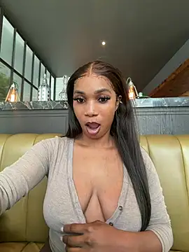 Snapshot of __Nessa__ chatting on 07-19-26, 11:36 Nessa online show from 07-19-26, 11:36