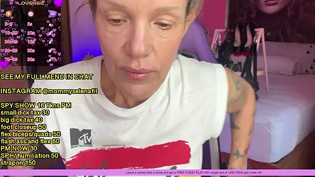 Snapshot of mommyselenafit_ chatting on 12-01-25, 12:59 mommyselenafit online show from 12-01-25, 12:59