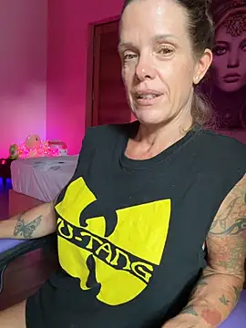 mommyselenafit  online show from 03-06-26, 10:12