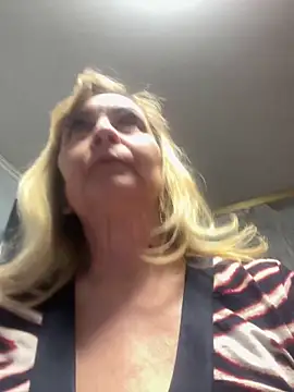 Snapshot of Irina2909@xh chatting on 02-02-25, 04:54 Irina2909xh online show from 02-02-25, 04:54