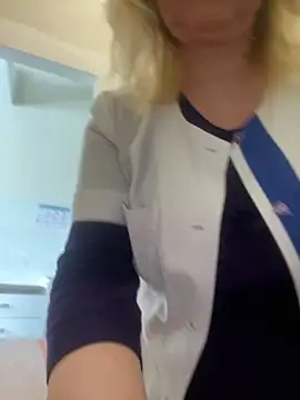 Snapshot of Irina2909@xh chatting on 02-19-25, 12:55 Irina2909xh online show from 02-19-25, 12:55