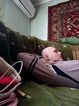 Sam Colt online show from 04-11-26, 08:51