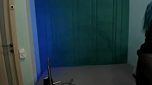 Snapshot of JuliaBusty chatting on 12-20-25, 05:03 JuliaBusty online show from 12-20-25, 05:03