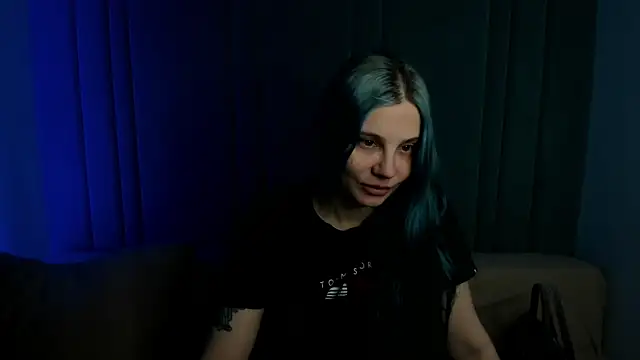 Snapshot of JuliaBusty chatting on 01-08-26, 04:15 JuliaBusty online show from 01-08-26, 04:15