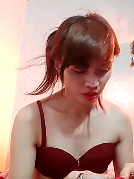 QueenSoreal online show from 03-07-25, 07:49