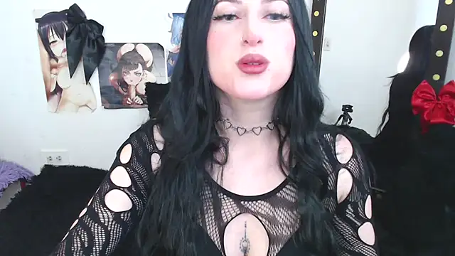 Snapshot of Evelyn_Sheeran chatting on 09-27-25, 03:44 Evelyn Sheeran online show from 09-27-25, 03:44