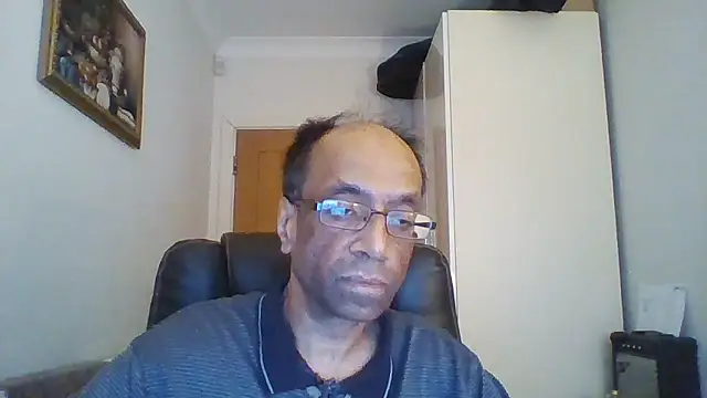 Snapshot of rauncher1 chatting on 01-12-26, 10:53 rauncher1 online show from 01-12-26, 10:53