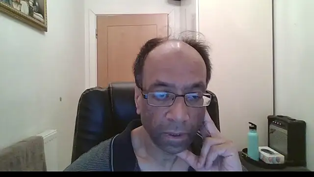 Snapshot of rauncher1 chatting on 02-01-26, 09:19 rauncher1 online show from 02-01-26, 09:19