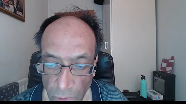 Snapshot of rauncher1 chatting on 02-14-26, 10:23 rauncher1 online show from 02-14-26, 10:23