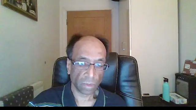 Snapshot of rauncher1 chatting on 02-16-26, 05:53 rauncher1 online show from 02-16-26, 05:53