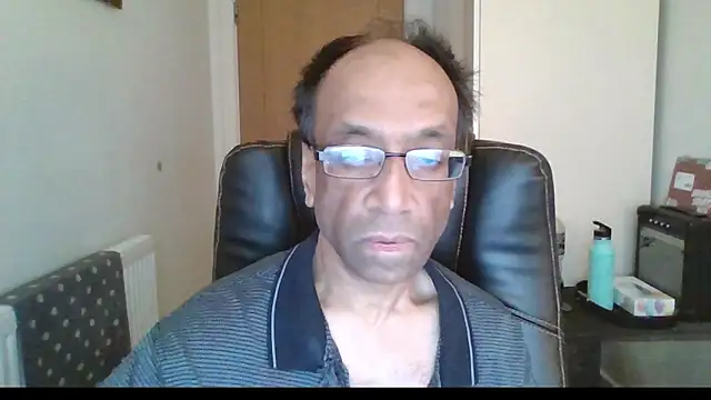 Snapshot of rauncher1 chatting on 02-17-26, 09:17 rauncher1 online show from 02-17-26, 09:17