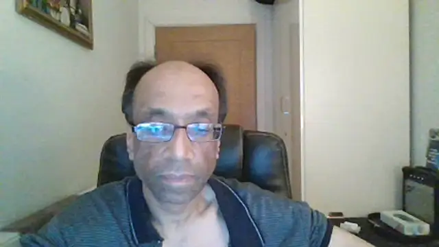 Snapshot of rauncher1 chatting on 02-21-26, 01:39 rauncher1 online show from 02-21-26, 01:39