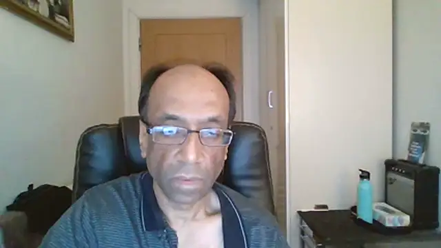 Snapshot of rauncher1 chatting on 02-21-26, 01:45 rauncher1 online show from 02-21-26, 01:45