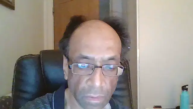 Snapshot of rauncher1 chatting on 02-26-26, 08:13 rauncher1 online show from 02-26-26, 08:13