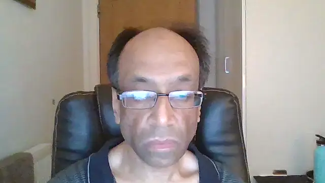 Snapshot of rauncher1 chatting on 03-04-26, 08:53 rauncher1 online show from 03-04-26, 08:53