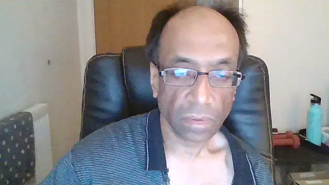 Snapshot of rauncher1 chatting on 03-06-26, 10:56 rauncher1 online show from 03-06-26, 10:56