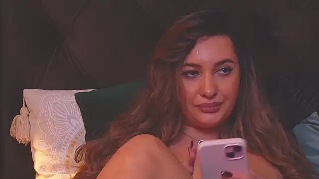 YaaraCollins online show from 01-07-25, 07:52