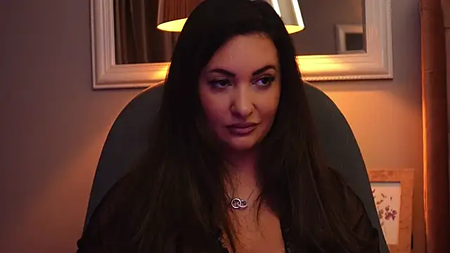 YaaraCollins online show from 10-25-25, 06:46