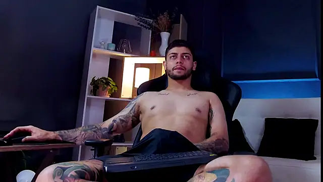 alessandro duty online show from 10-15-25, 01:50