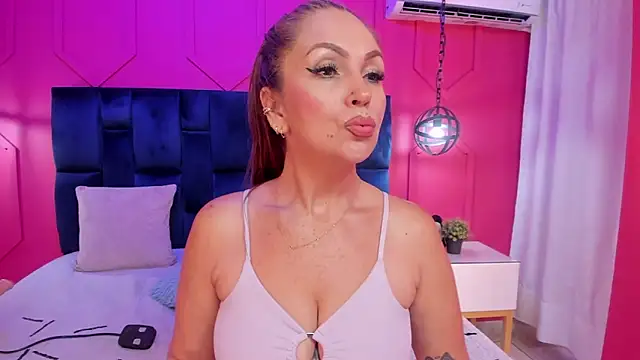 chantall1375 online show from 10-22-25, 12:16