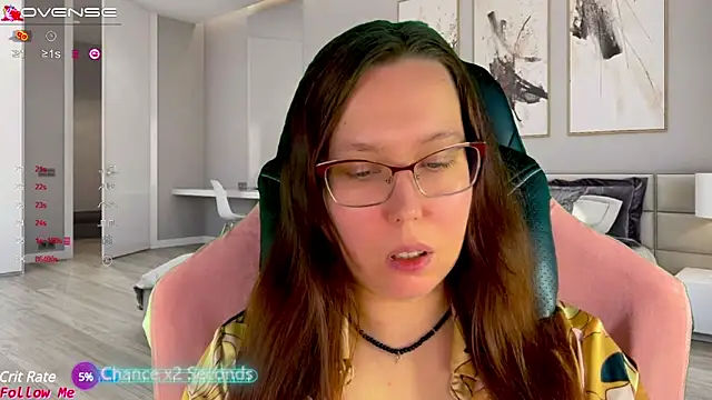 Snapshot of Victoria_Romans chatting on 01-10-25, 11:43 Victoria Romans online show from 01-10-25, 11:43