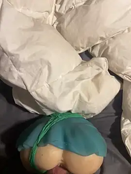 Snapshot of cumgitsumdic chatting on 03-15-25, 06:10 cumgitsumdic online show from 03-15-25, 06:10