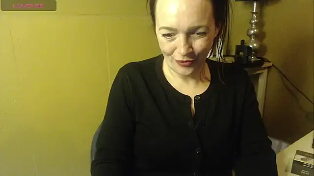 cloe85nl online show from 03-17-26, 12:52