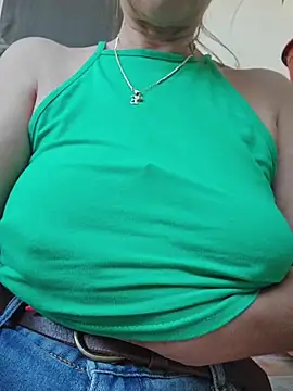 Snapshot of elacoquette chatting on 07-13-26, 03:59 elacoquette online show from 07-13-26, 03:59