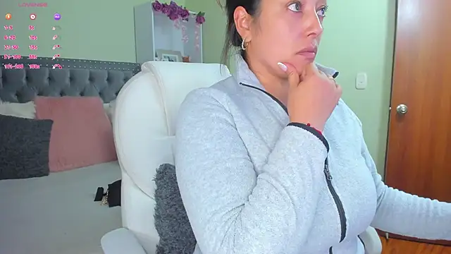 Kyllie B online show from 09-16-25, 12:22