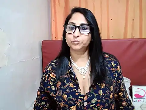 Snapshot of Indiankushy chatting on 09-09-25, 04:17 Indiankushy online show from 09-09-25, 04:17